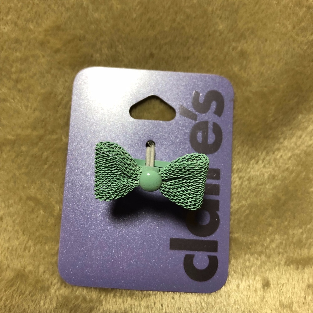 Claire's Bow Adjustable Ring